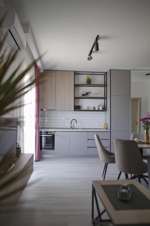 Allure Apartments Улцинь Екстер'єр фото