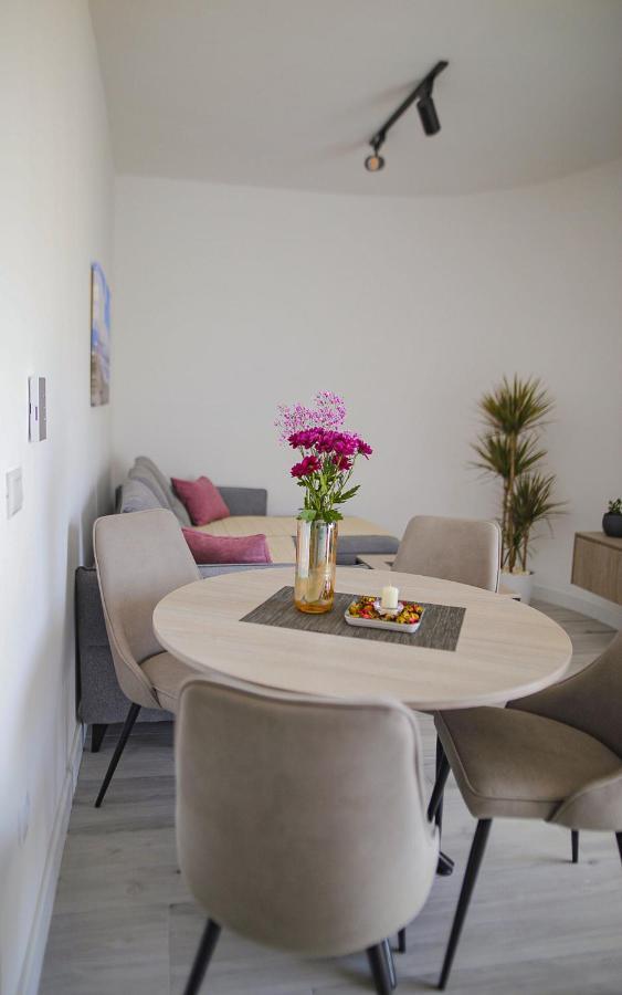 Allure Apartments Улцинь Екстер'єр фото