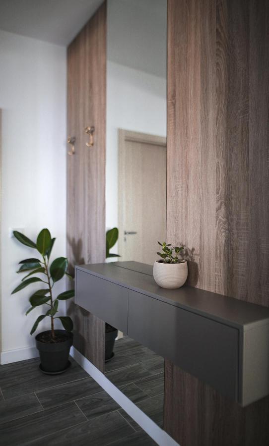 Allure Apartments Улцинь Екстер'єр фото
